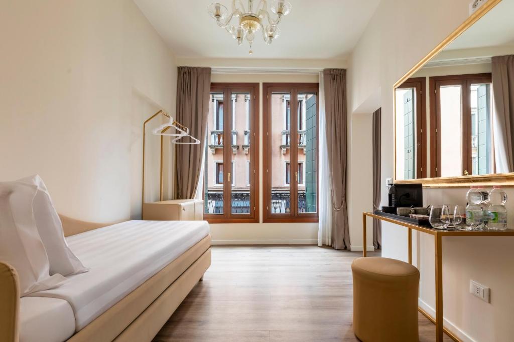 Numa Venice Palazzo Orseolo - Resim 10