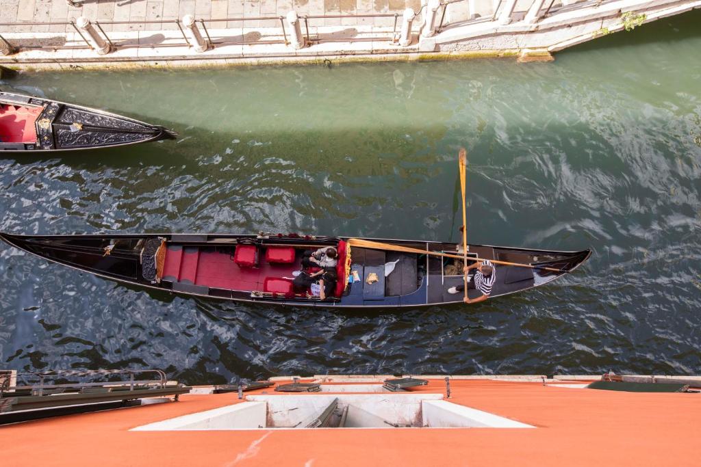 Numa Venice Palazzo Orseolo - Resim 41