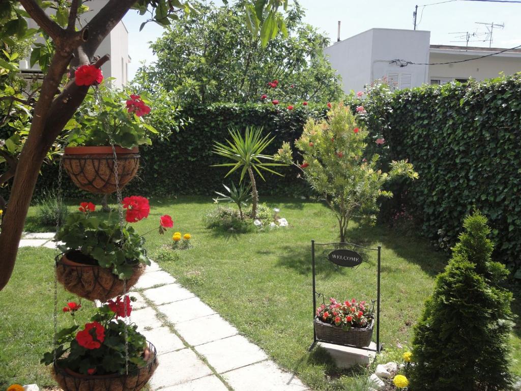 Vonkajšia záhrada v ubytovaní Apartment Maria