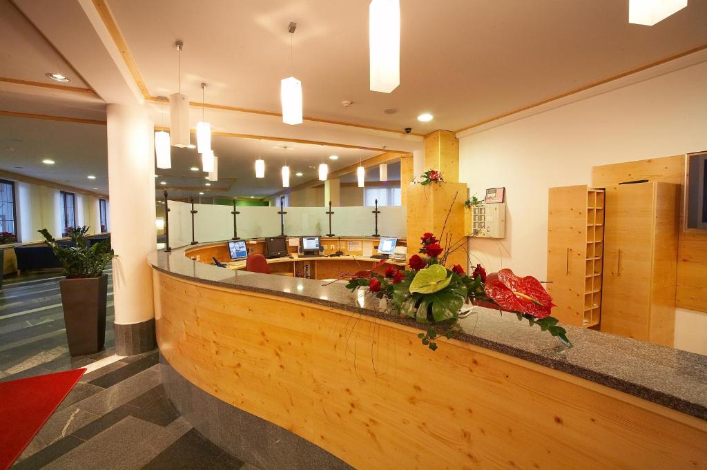 Fuajee või vastuvõtt majutusasutuses Hotel Planja