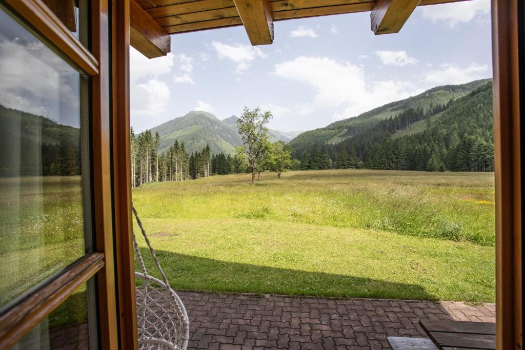 Nespecifikovaný výhled na hory nebo výhled na hory při pohledu z apartmánu