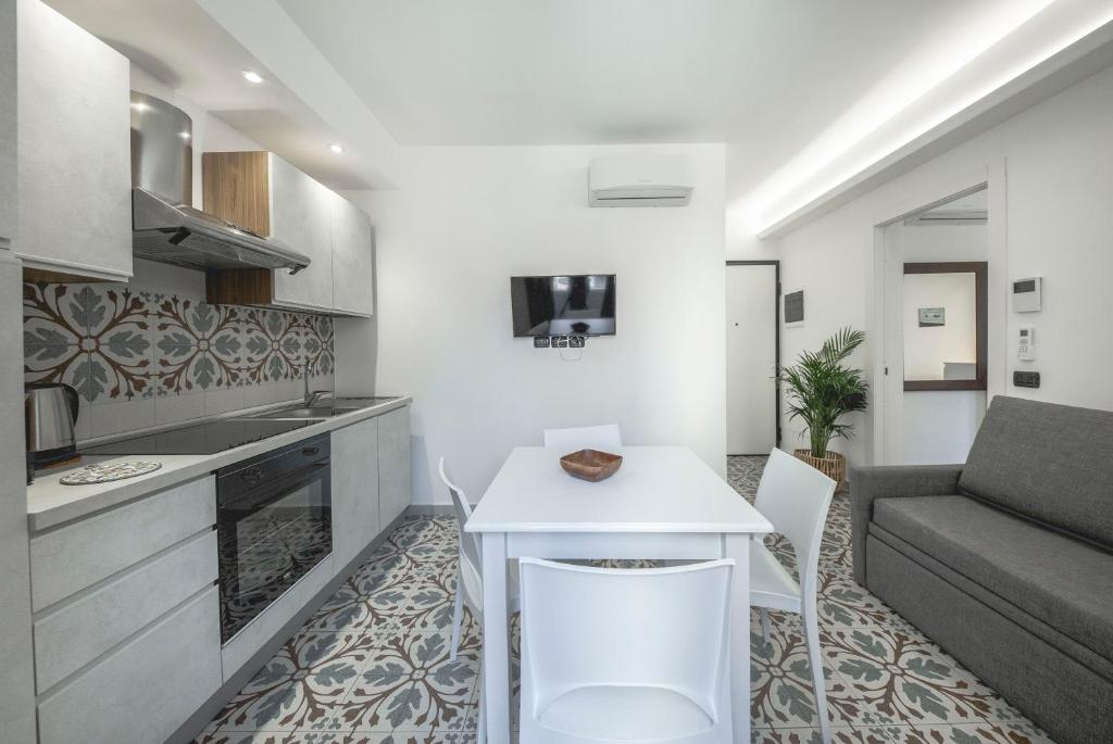 Pietranera Home - Apartment With Balcony