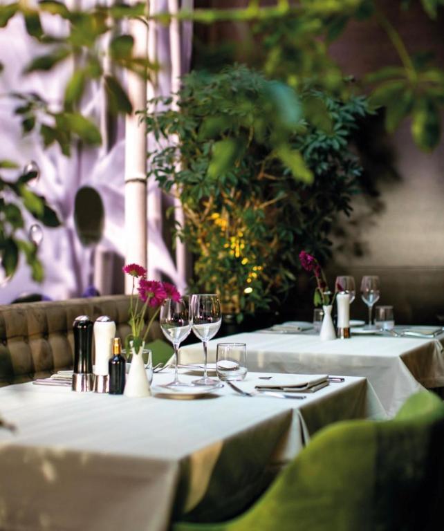 Restaurace v ubytování SAINT TEN Boutique Hotel, Small Luxury Hotels