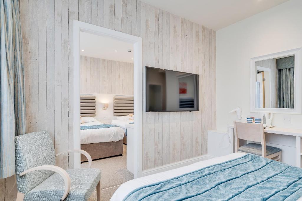 St Ives Hotel - 