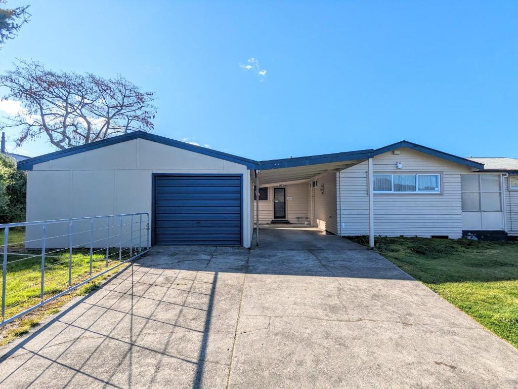 Dream home in central of Rotorua with spa pool - Resim 31