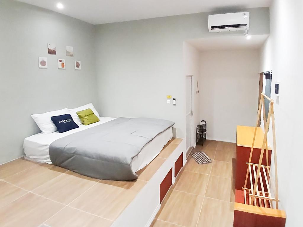 Urbanview House of IKIGAI - Deluxe Double Room