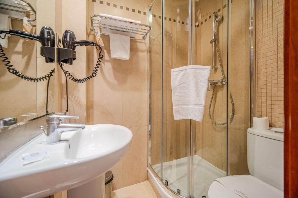 Un baño de ITC Mora by Soho Boutique