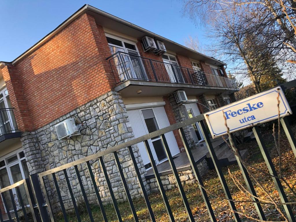 Fecske Family Jakuzzi House_65m Lake-5 Bedroom - Appartement