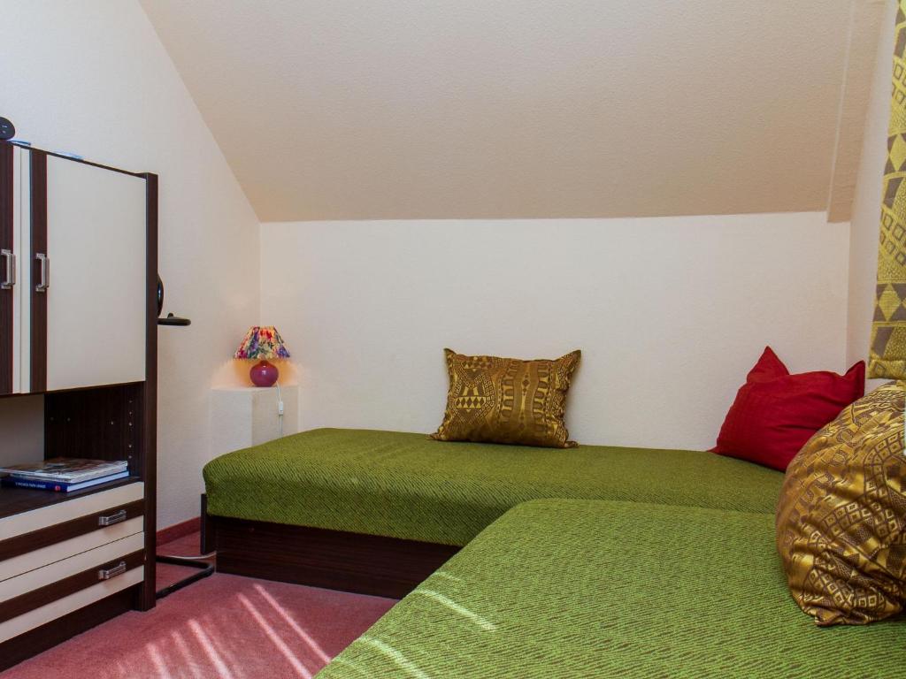 Televízia a/alebo spoločenská miestnosť v ubytovaní Holiday Home Maggio by Interhome