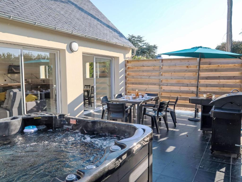 Photo de la galerie de l'établissement Holiday Home La Villa Locquirec by Interhome, à Locquirec