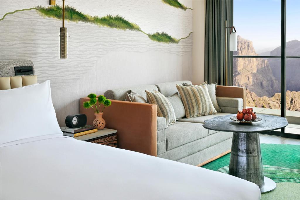 Posezení v ubytování Hotel Indigo Jabal Akhdar Resort & Spa by IHG