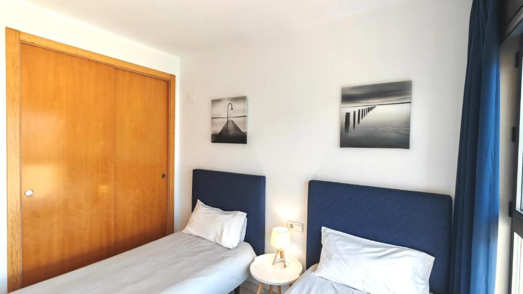 Postel nebo postele na pokoji v ubytování Floor 29 - Two-bedroom apartment with Sea Views