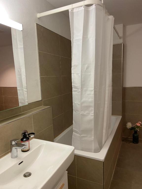 Apartments in Zelgstrasse-Zurich - Resim 7