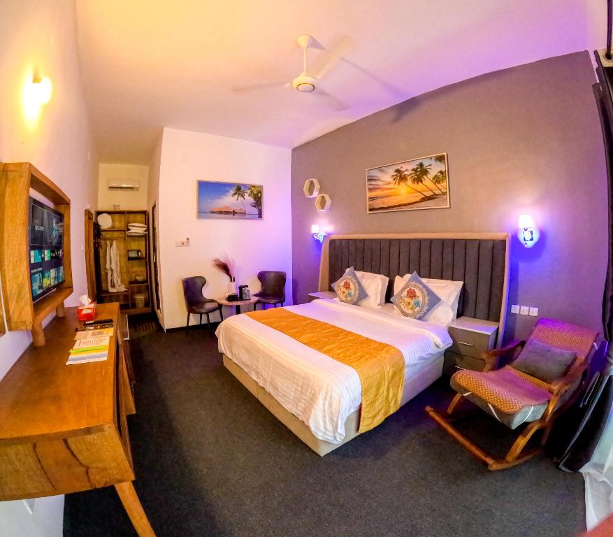 Postel nebo postele na pokoji v ubytování Canary Hotel & SPA