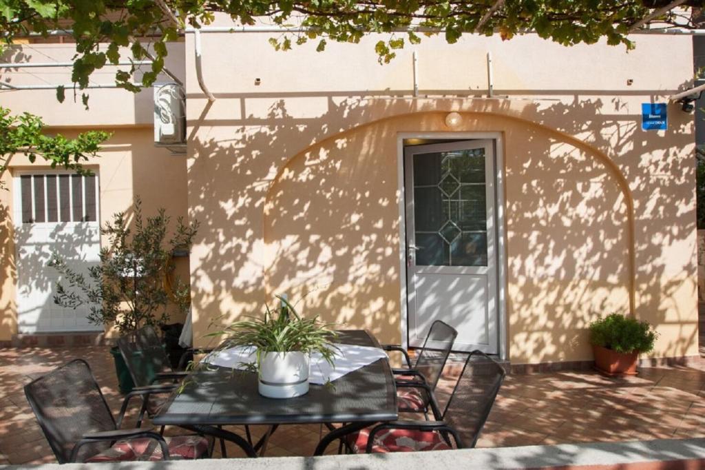 Fotografie z fotogalerie ubytování Apartment Sve v destinaci Makarska