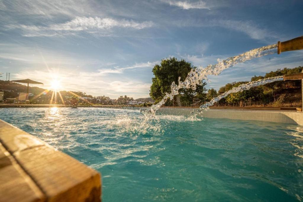 Bazén v ubytování Apartamentos, Finca Contrabando Sanlucar del Guadiana, Huelva nebo v jeho okolí