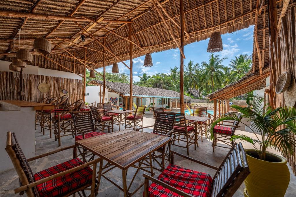 Restaurace v ubytování The Afters Boutique Hotel Diani