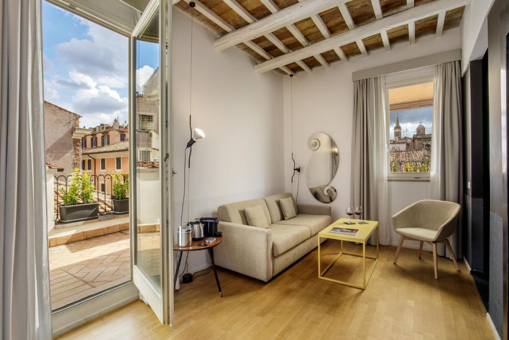 Coronari Palace - Resim 8