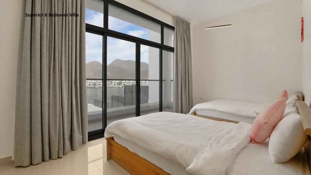 Al Dana Paradise Luxury Villas Palm Fujairah Sea View photo