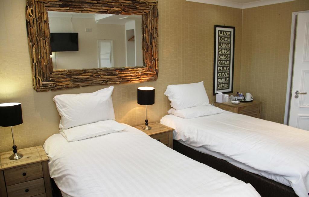 Honest Lawyer Hotel - Jumeau