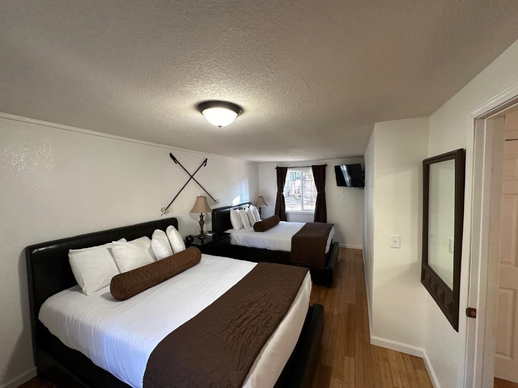 Shasta Inn - 