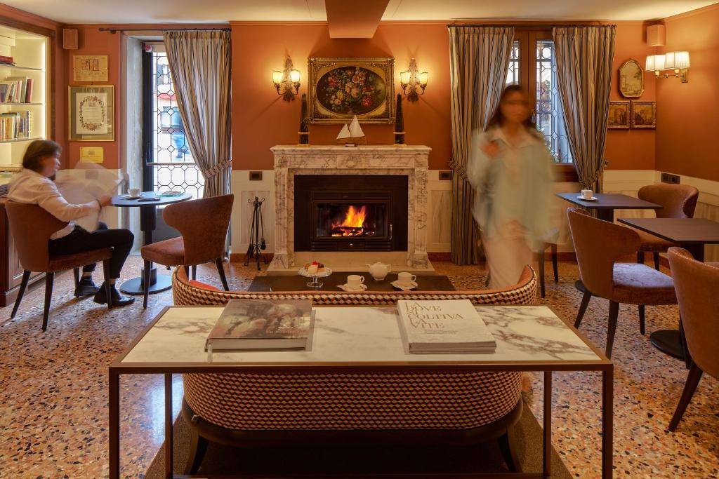 UNAHOTELS Ala Venezia-Adults 16 - Resim 17