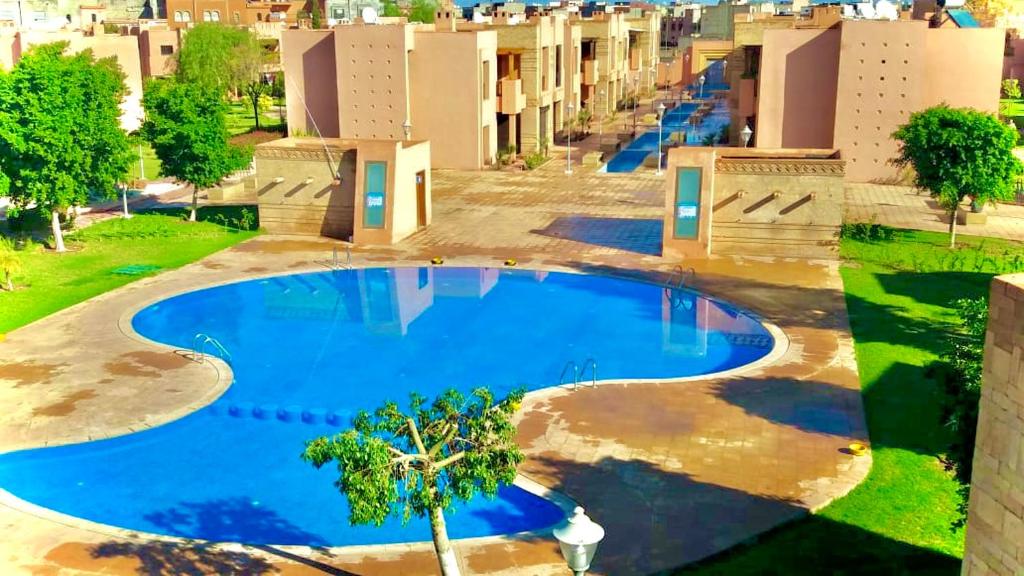 Πισίνα στο ή κοντά στο Appartement le jardin avec piscine