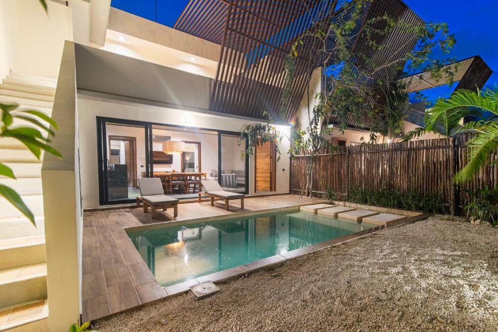 Gallery image of La Veleta Getaway at ASANA LEAF House Sleeps 12 in Tulum