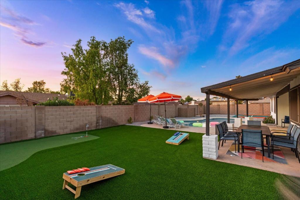 Heated Pool~Basketball Court~Putt Putt~Bocce Ball, Phoenix (updated