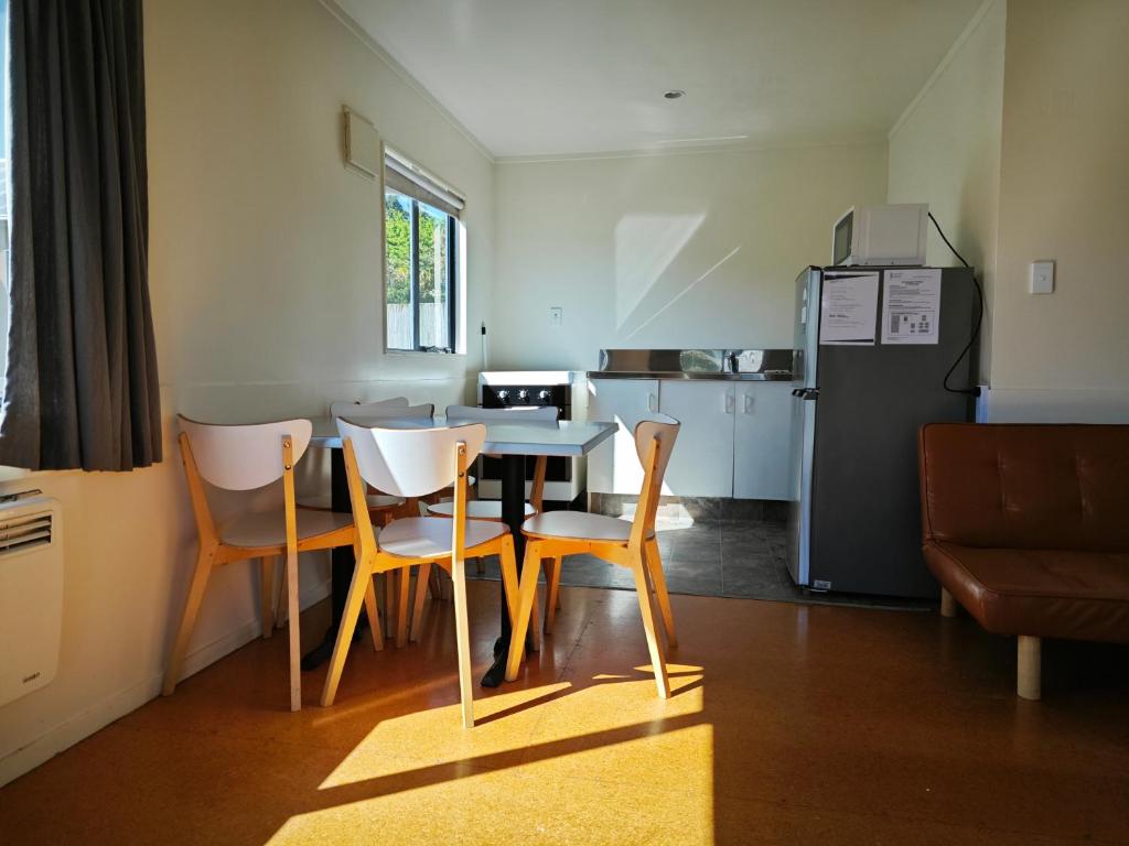 Accommodation Te Puna - Resim 5