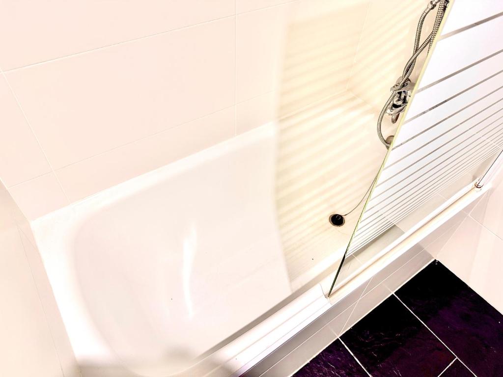 A bathroom at Arriadh