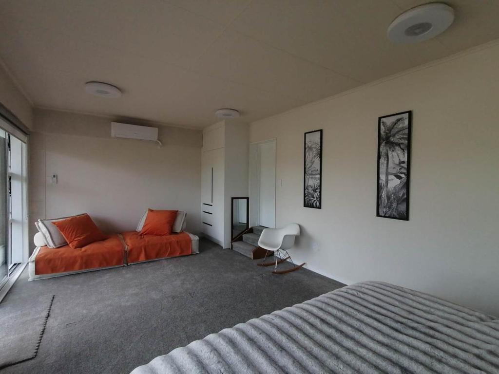 Takapuna Centre 3B plus Netflix - Resim 21