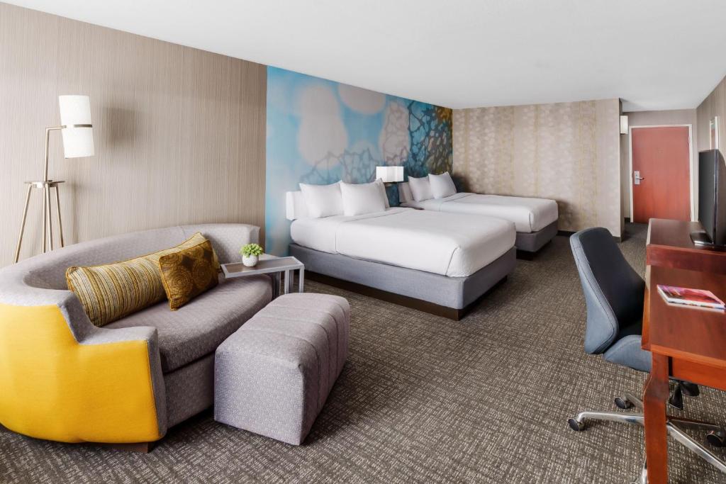 Courtyard by Marriott Roseville Galleria Mall/Creekside Ridge Drive - Estudio Con Dos Camas King Y Sofá Cama