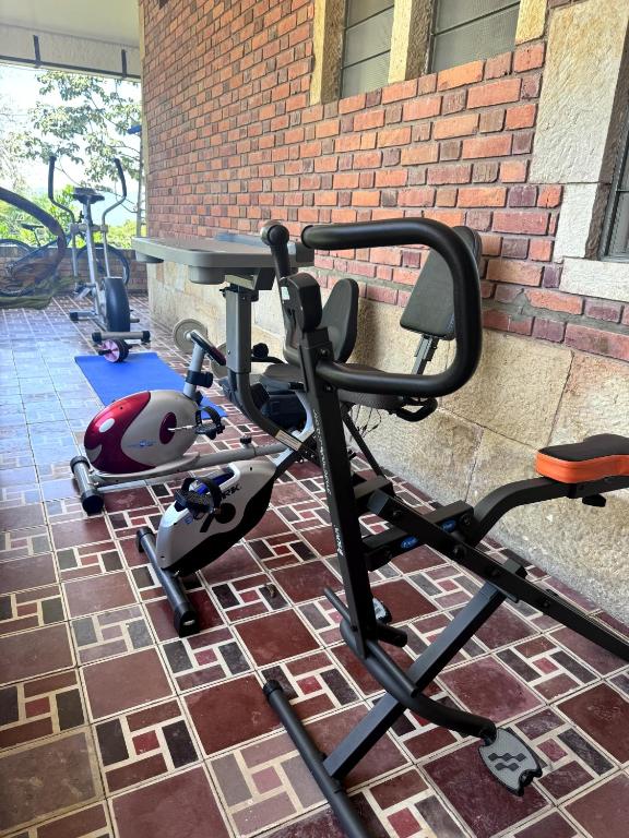 Fitness centrum a/nebo fitness zařízení v ubytování Tremendos