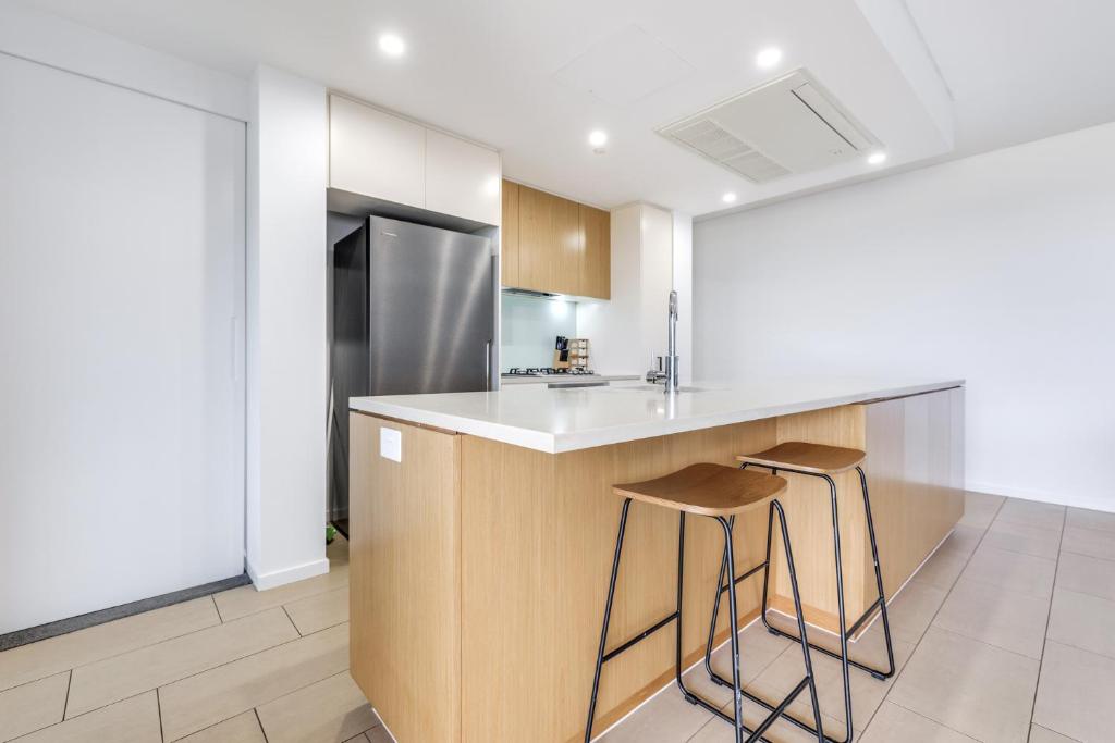 
Two-Bedroom Apartment with Water View
