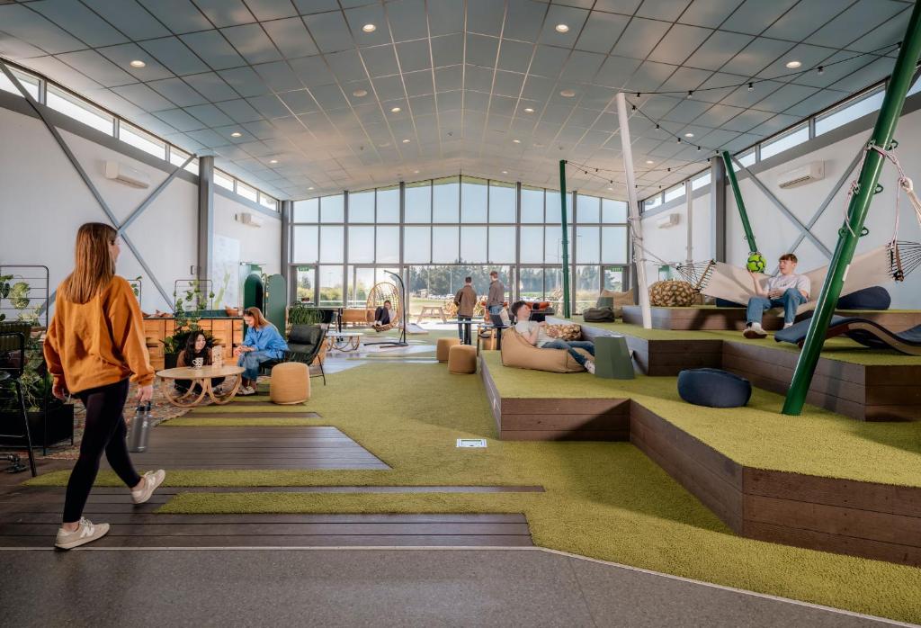 LyLo Christchurch Airport - Resim 8