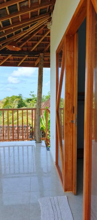 Friend House STAY & SURF - Budget Tweepersoonskamer