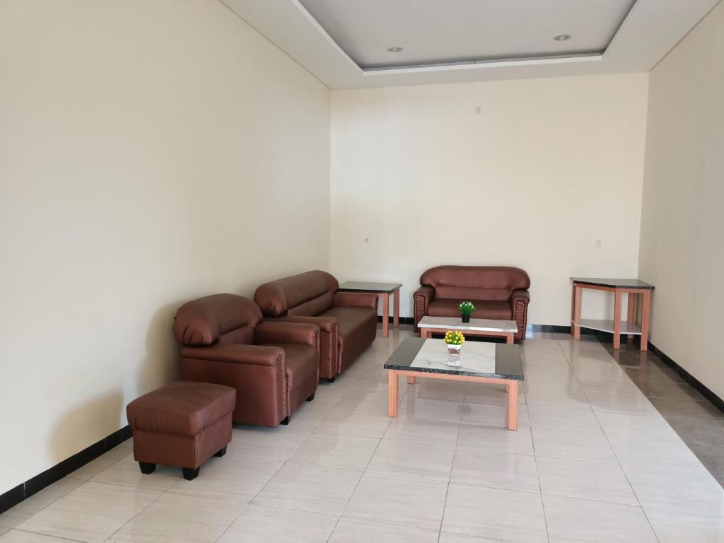 Area tempat duduk di Chacha Homestay & Dormitory