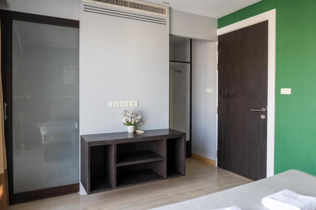 P Villa Lamoon Thonglor - Resim 12