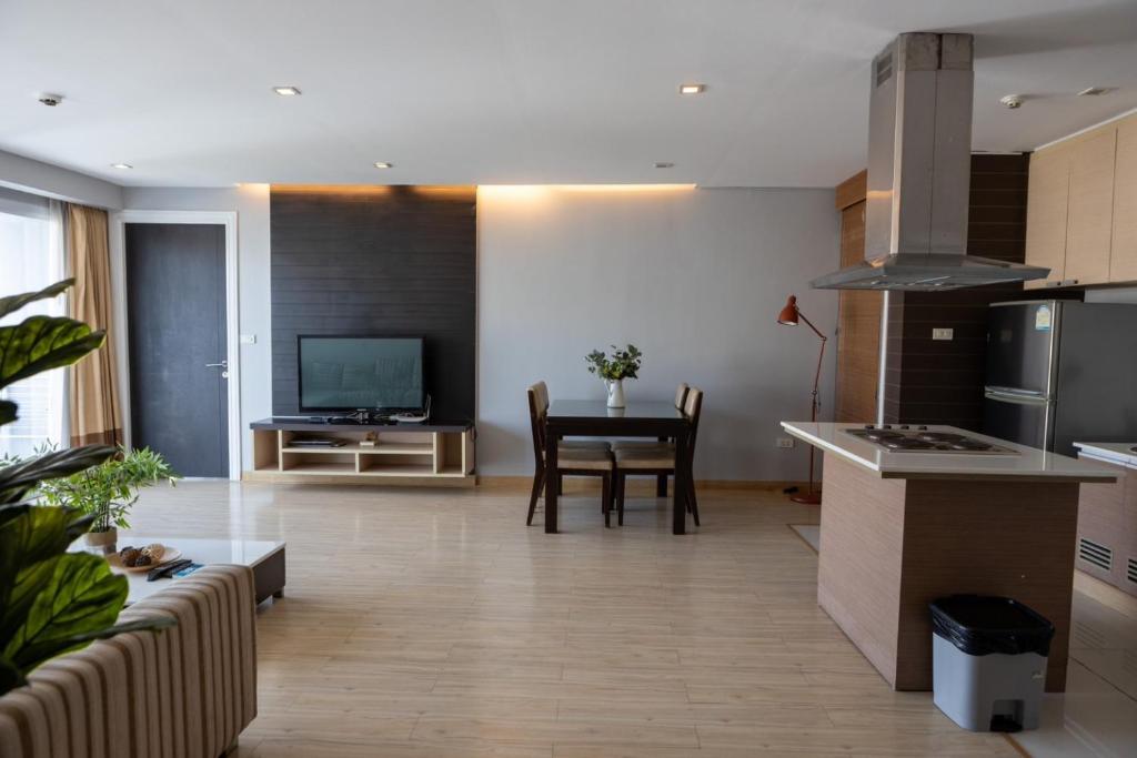 P Villa Lamoon Thonglor - Resim 14