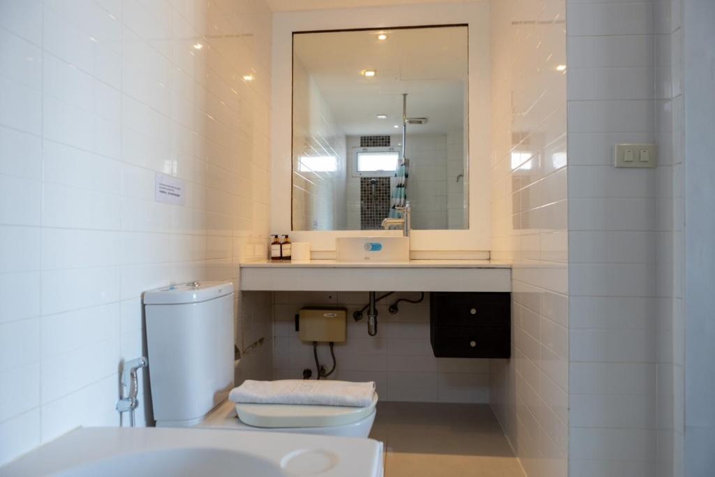 P Villa Lamoon Thonglor - Resim 17