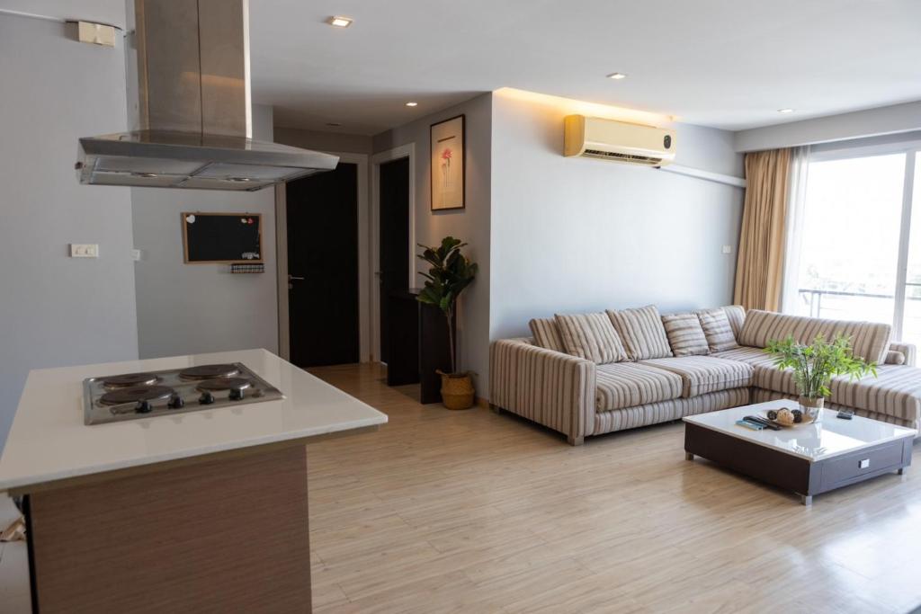 P Villa Lamoon Thonglor - Resim 30