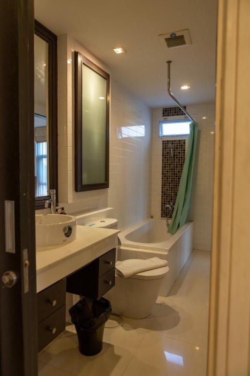 P Villa Lamoon Thonglor - Resim 33