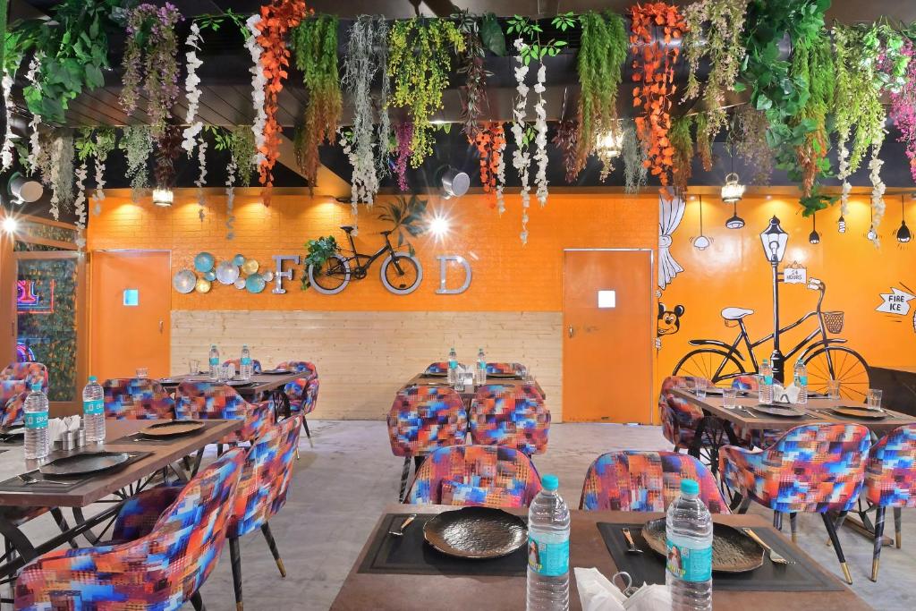 Restaurace v ubytování Hotel Hari Piorko Grand - 2 Min from New Delhi Railway Station