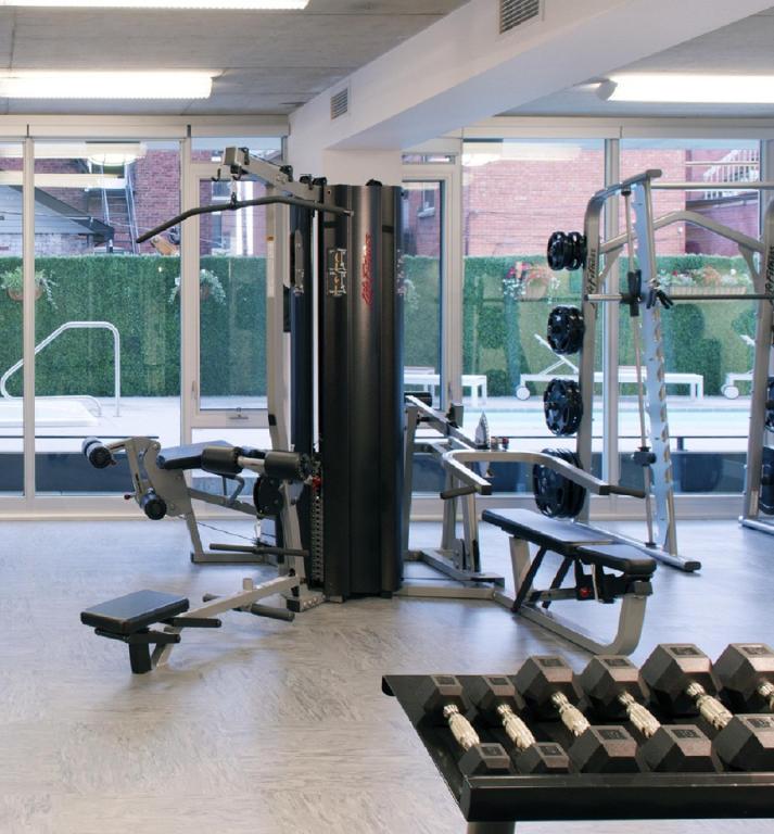 Fitness centrum a/nebo fitness zařízení v ubytování SOHO Residences Lisgar