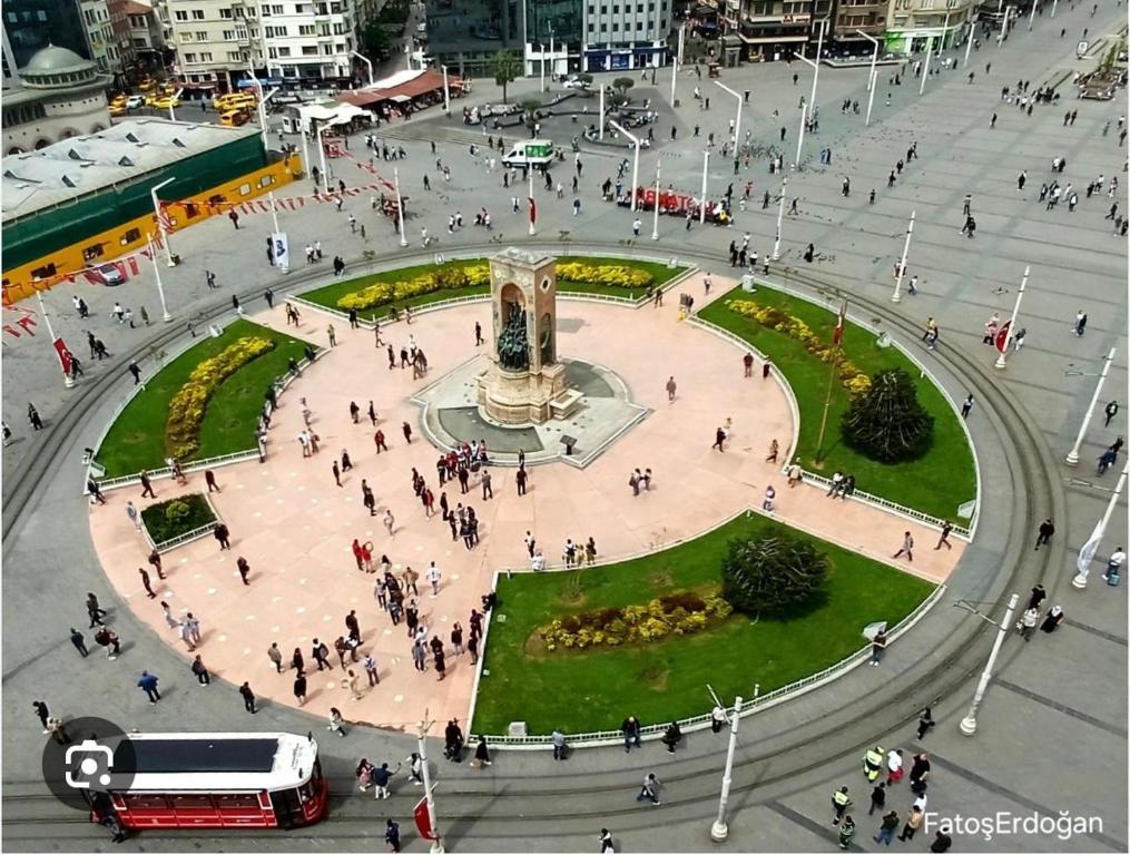 1985 và 1996 Có Hợp Làm Ăn Không? Khám Phá Sự Kết Hợp Tài Lộc