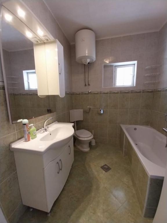 Koupelna v ubytování Apartments Josip