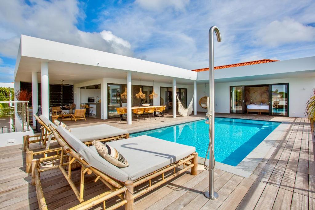 Bazén v ubytování The Villas by LXRYHOME nebo v jeho okolí