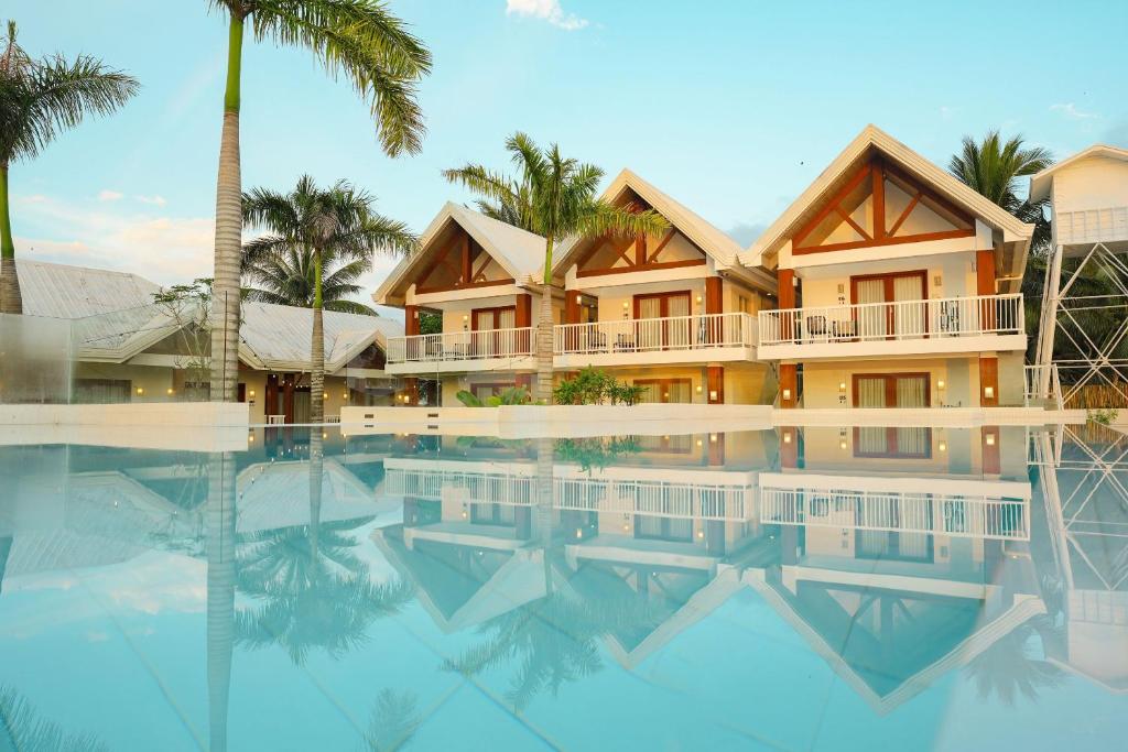 Bazén v ubytování Caza Guesthouse Iyang nebo v jeho okolí