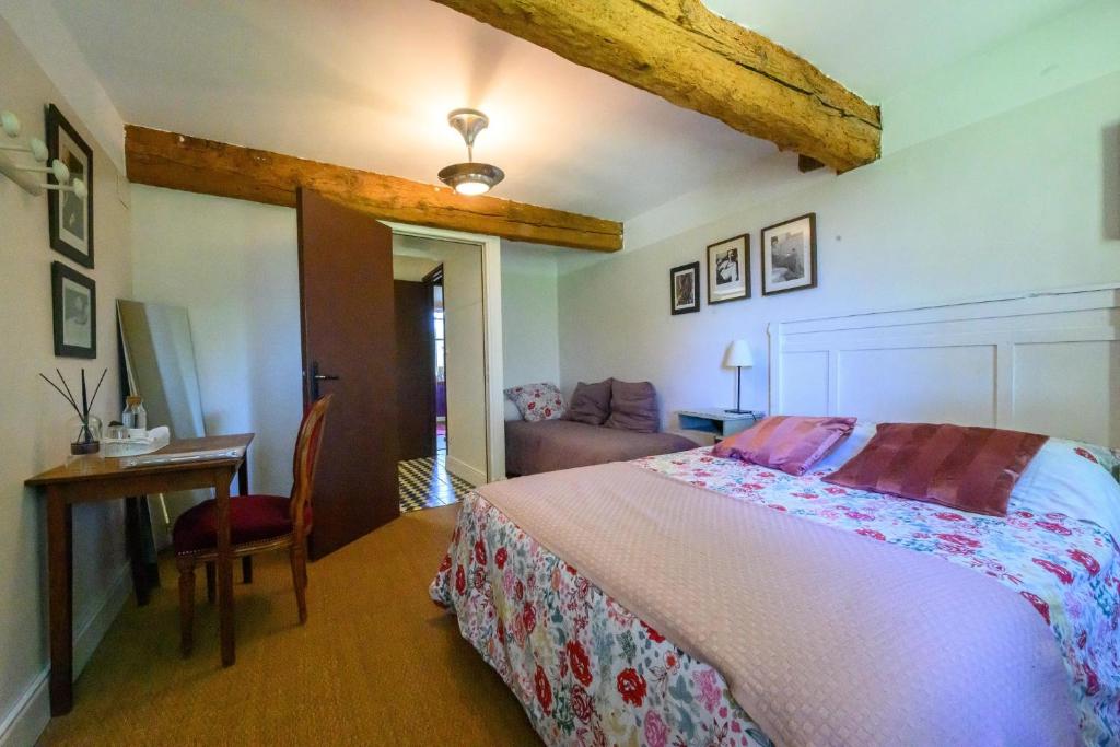 L'Apouticayre - Double Room With Garden View
